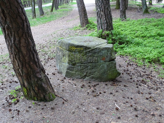 Datei:Wegweiserstein Breitenberg Suedwestecke.jpeg